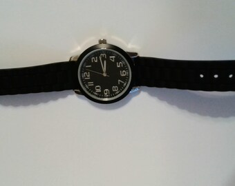 Mans watch Japan Movement needs battery