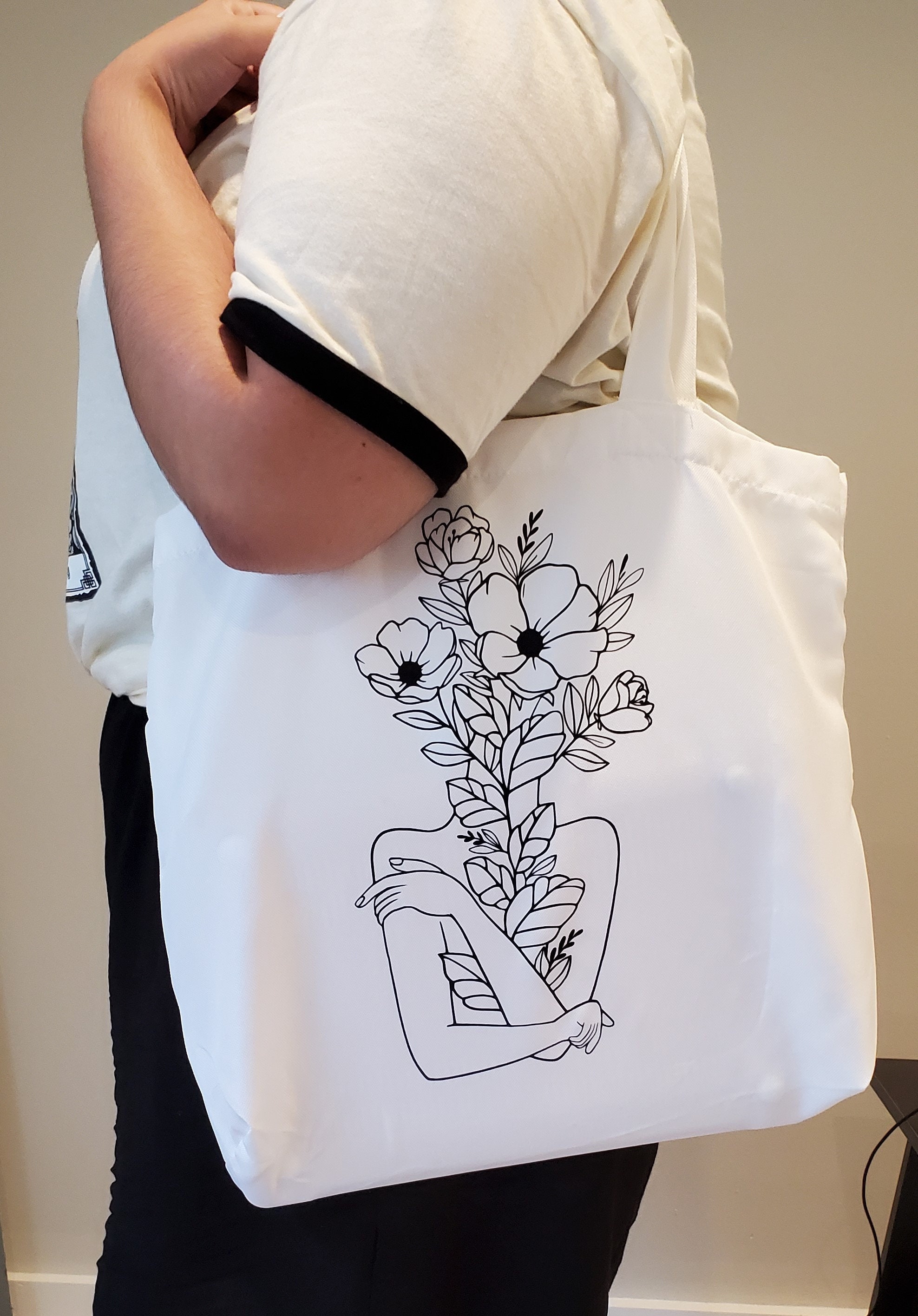 Floral Design Tote Bag With Couple Names, Gift For Women – Pomchick
