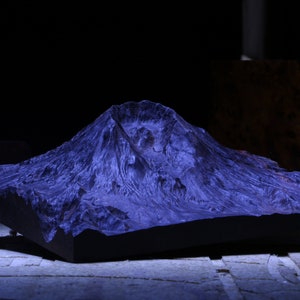 3D Wooden topographical model of MT Saint Helens