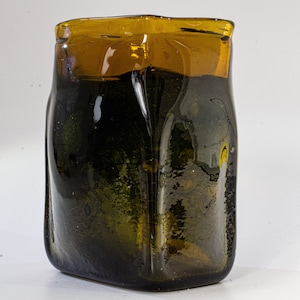 Studio glass vase in honey tones - height 16 cm - Germany 1970-1979