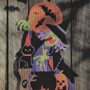 Vintage Plastic Canvas Witch Door Decoration Pattern, PDF Download, Instant Access, Halloween, Wall Hanging