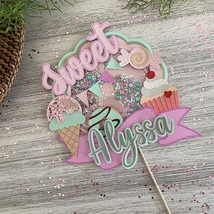 Topo de bolo Candyland | Topo de bolo doce | Topo de bolo 3D com coqueteleira | Arquivo SVG DIGITAL