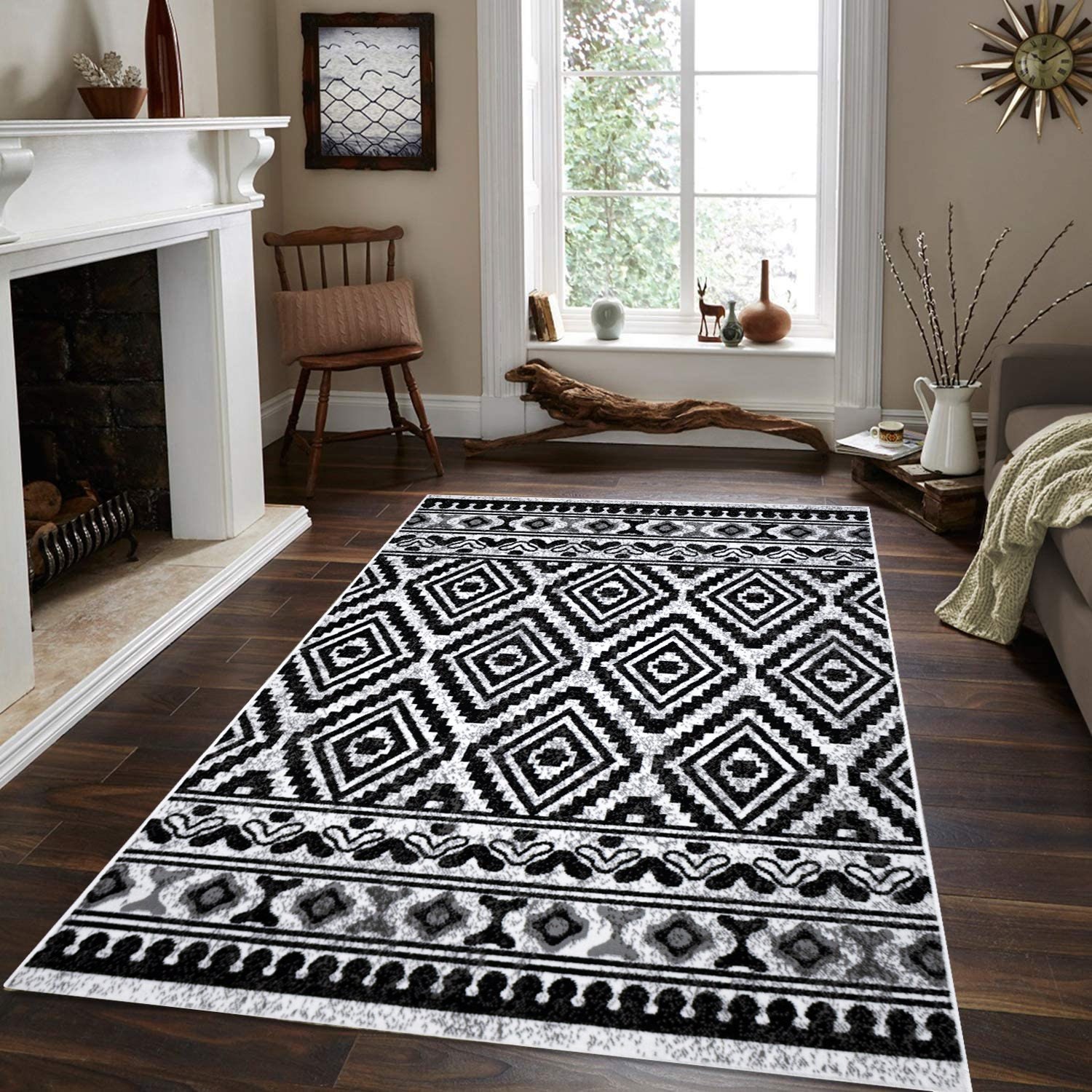 Short Pile Designer Carpet Floransa Vintage Border Noir/Blanc