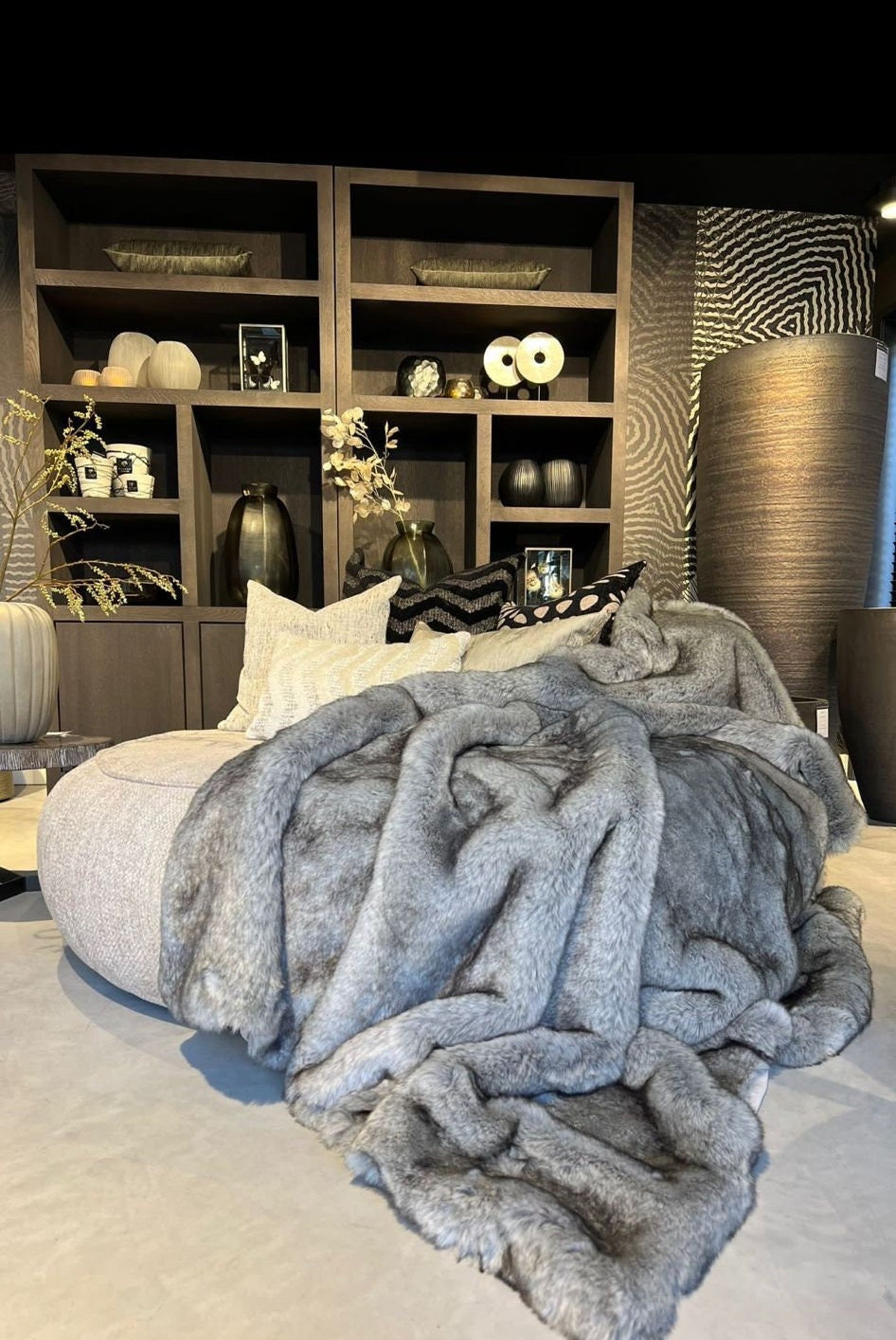 Blackscale Fury Quilted Blanket NCU0NT688