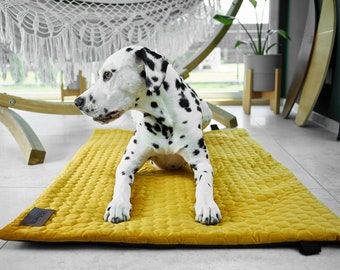 Esclusivo lettino da viaggio per cani Blomst™ giallo, resistente lettino per cani da esterno