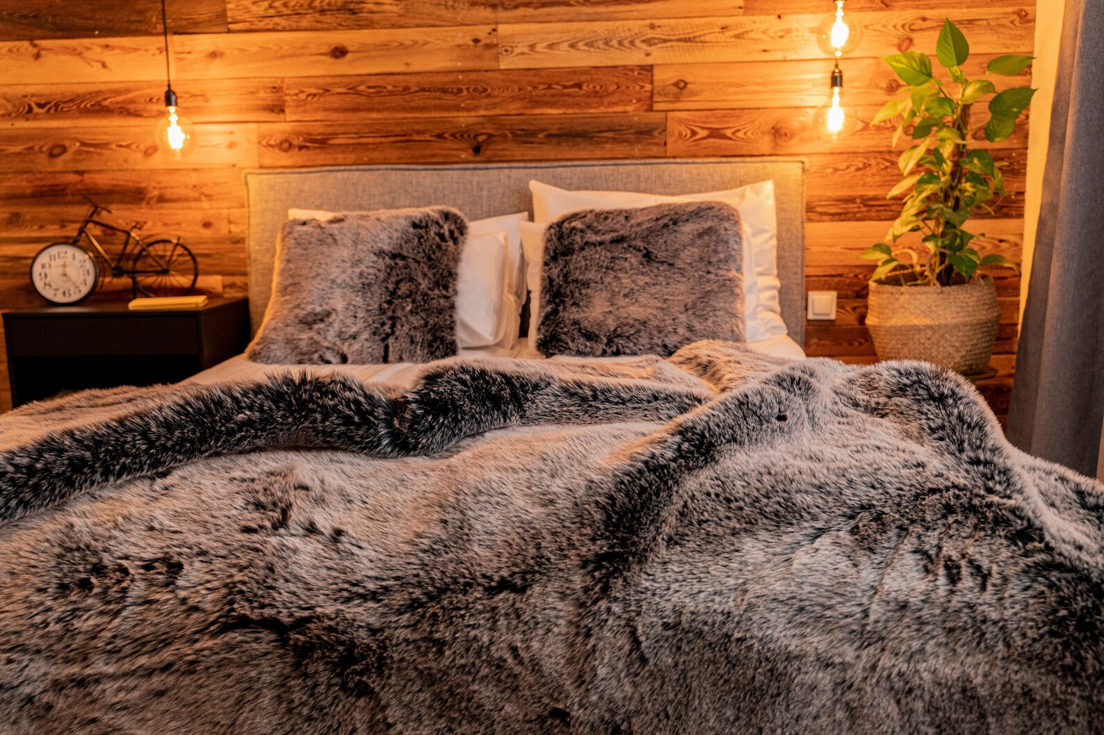 Premium Black Wolf Fur Blanket Faux Fur Blanket Soft Blanket Etsy