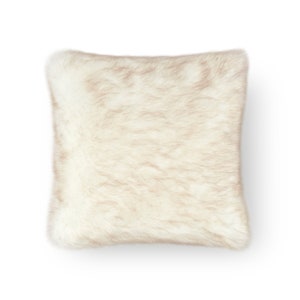 Add luxury and elegance to your home décor with this exclusive cream pillow crafted from high-quality faux fur. Perfectly paired with modern blankets and stylish accents, it creates exceptional comfort and refined interior design. Ideal for the living room, bedroom, or lounge, this statement piece enhances the ambience of glamorous, boho, or Scandinavian spaces.