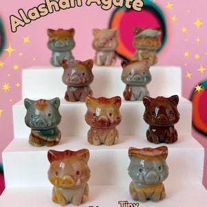 Tiny Alashan Agate Warthog Carving – Polished Gemstone Animal Figurine