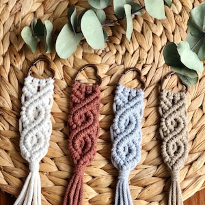 Macrame keychain / handmade key ring / handmade accessories