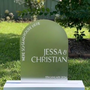 Arched Acrylic Wedding Welcome Sign | Event Sign | Wedding Sign |  A1 | A2