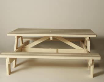Add a Touch of Realism to Your Diorama: 1/10 Scale Picnic Table