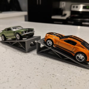1:64 Scale Display Ramp