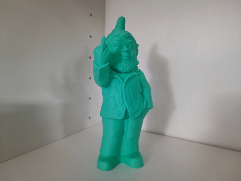 Le Nain de Jardin Rebelle : Une Figurine 3D qui Ose Dire Fck image 4