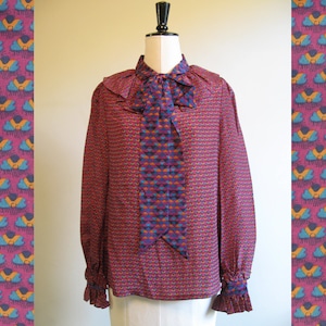 Marc by Marc Jacobs vintage 1970s style fuchsia silk blouse with foulard print and ruffles