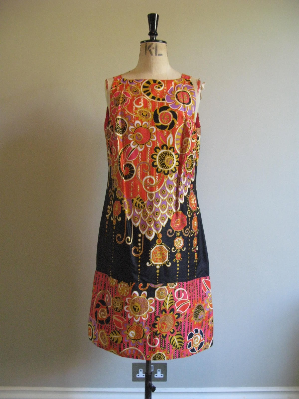 Stunning 1960s Extravagant, Printed Vintage 'habella' Shift Stunning 1960s Extravagant, Printed Vintage 'habella' Shift