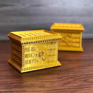 Gouden sarcofaag (meer dan 100 kaarten) — Deckbox voor ruilkaartspellen
