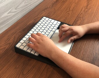 【美品】apple トラックパッド3＆マジックキーボード Appleの純正キーボードとトラックパッドを一体化できる「MagicBridge