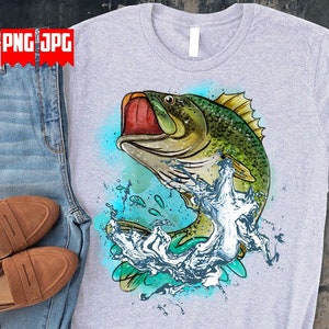 K&ouml;nnte beinhalten: Ein graues T-Shirt mit einem Aufdruck eines gr&uuml;nen und gelben Barsches, der aus dem Wasser springt, mit blauen und wei&szlig;en Wasserspritzern.