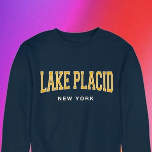 LAKE PLACID Athleisure Sweatshirt, Unisex, Gildan 18000, Graphic Sweatshirt, 90&#39;s Streetwear, Aesthetic, Sport Trendy Statement Crewneck