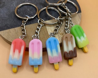 Porte-clés mignon de crème glacée, différentes couleurs.