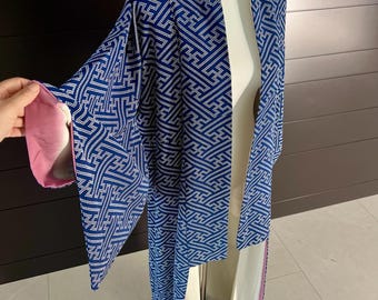 Silk Vintage Kimono, Long Kimono, Vintage Japanese kimono, Blue japanese kimono, geometric blue kimono, silk long kimono, navy blue kimono