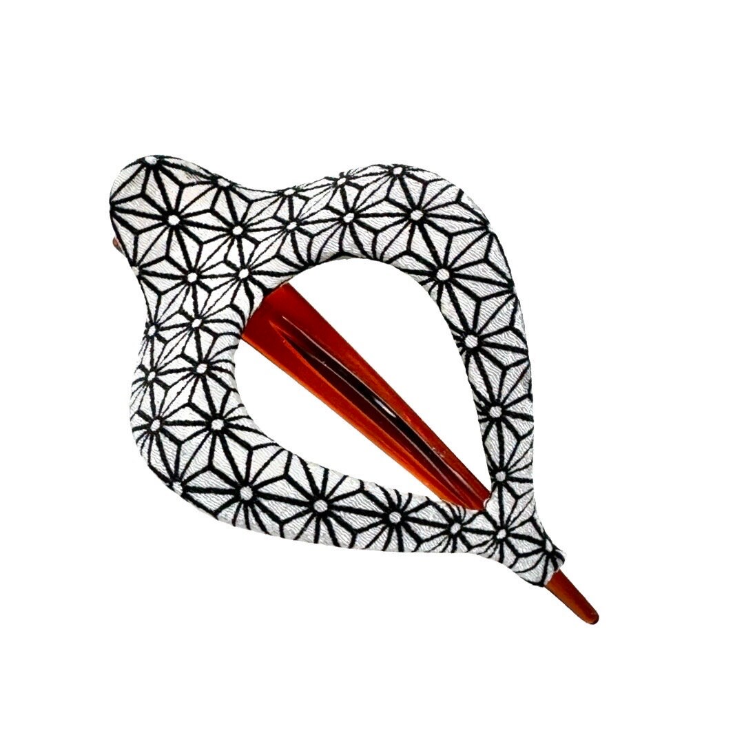 Hair clip, harp shape Clíp, kimono Hair clip, thick hair clip, ume print, black and white, Japanese print, Japanese design