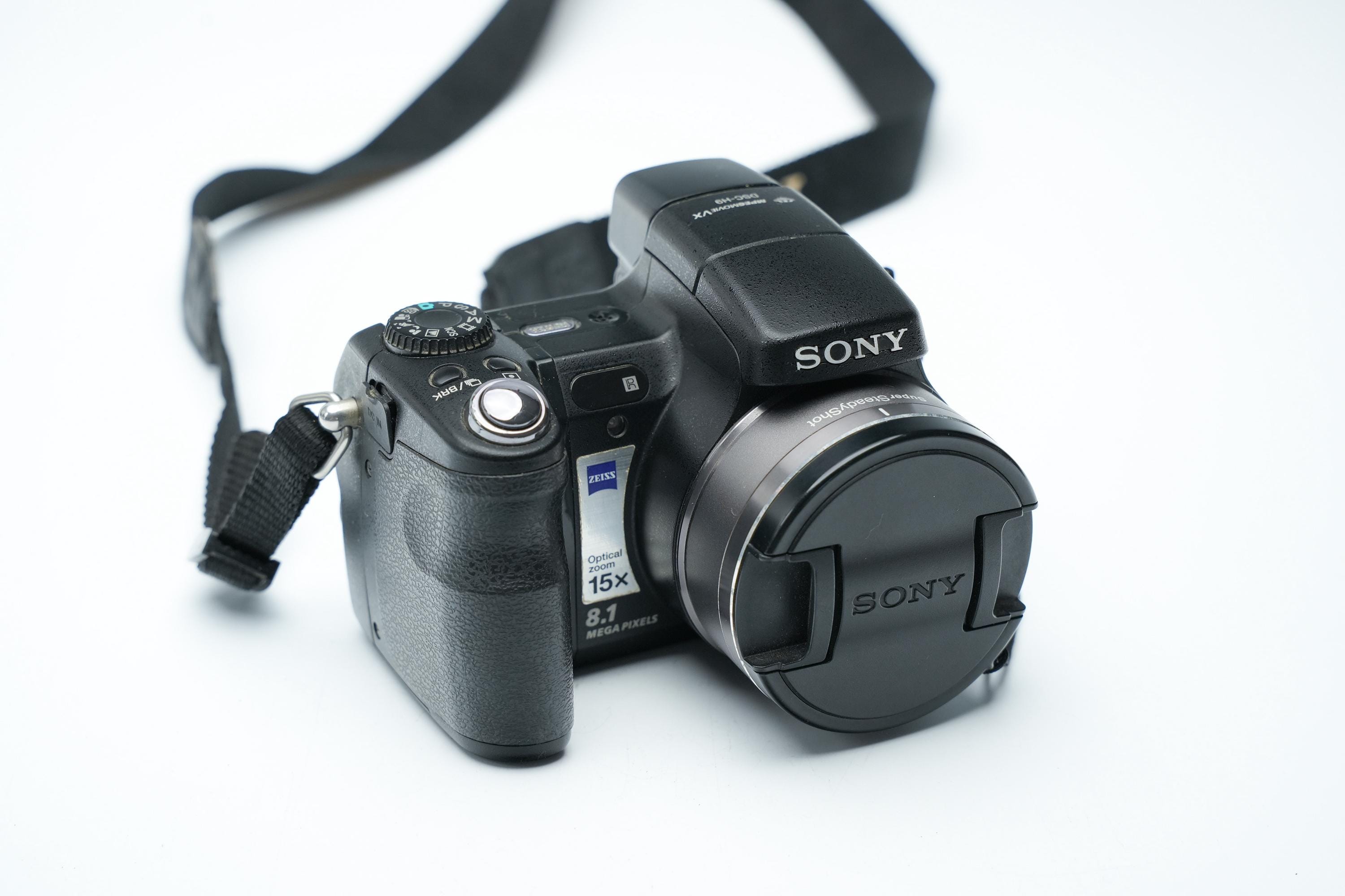 Câmera Sony Cyber-shot 7.2 Megapixels Dsc-w125 Preto