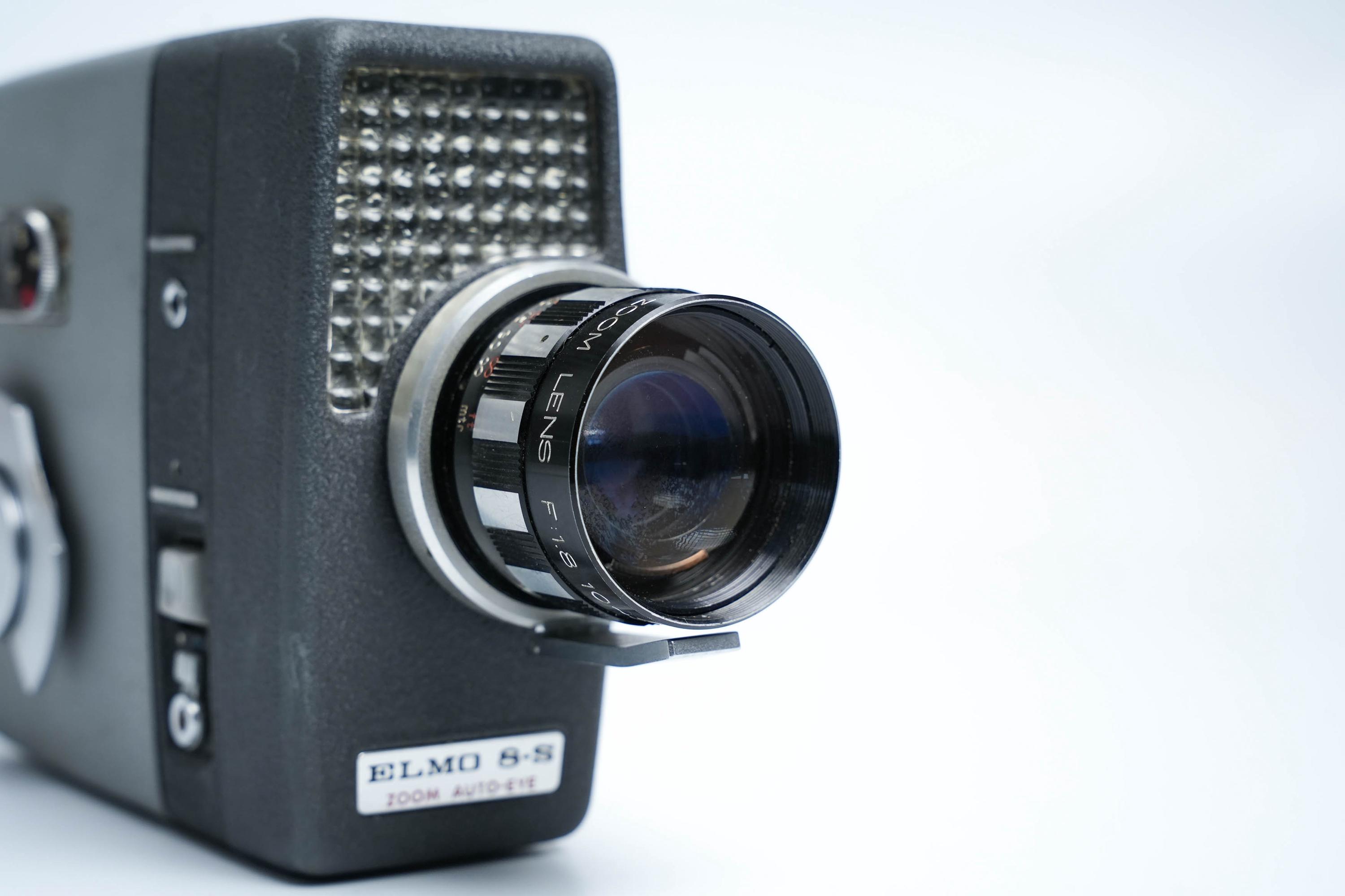 フィルムカメラ ELMO8mmEDITOR Elmo 8-S Zoom Auto-eye – Mechanical Precision With Auto Exposure
