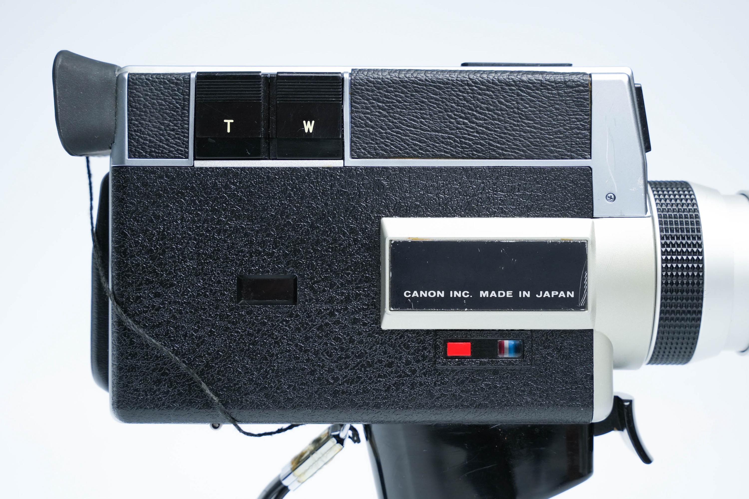 フィルムカメラ M9858 Canon Camera Company Inc. Japan Canon Auto Zoom 518 SV Super 8 Camera – 1972 Model With F/1.8 Lens