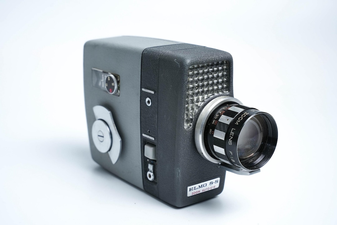 Elmo 8-S Zoom Auto-eye – Mechanical Precision With Auto Exposure