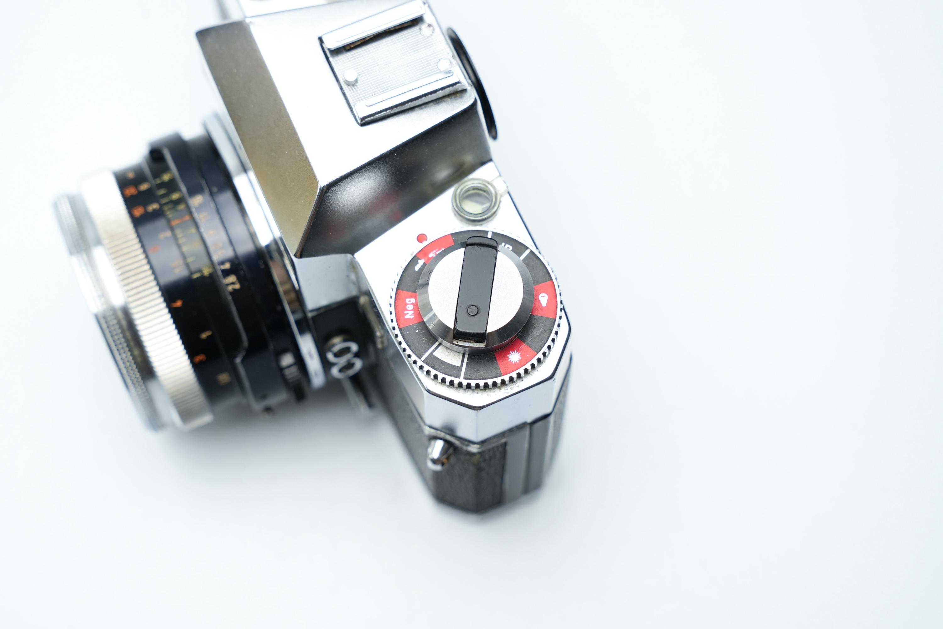 Zeiss Ikon Voigtländer Icarex 35S TM – M42, Tessar 50mm F/2.8