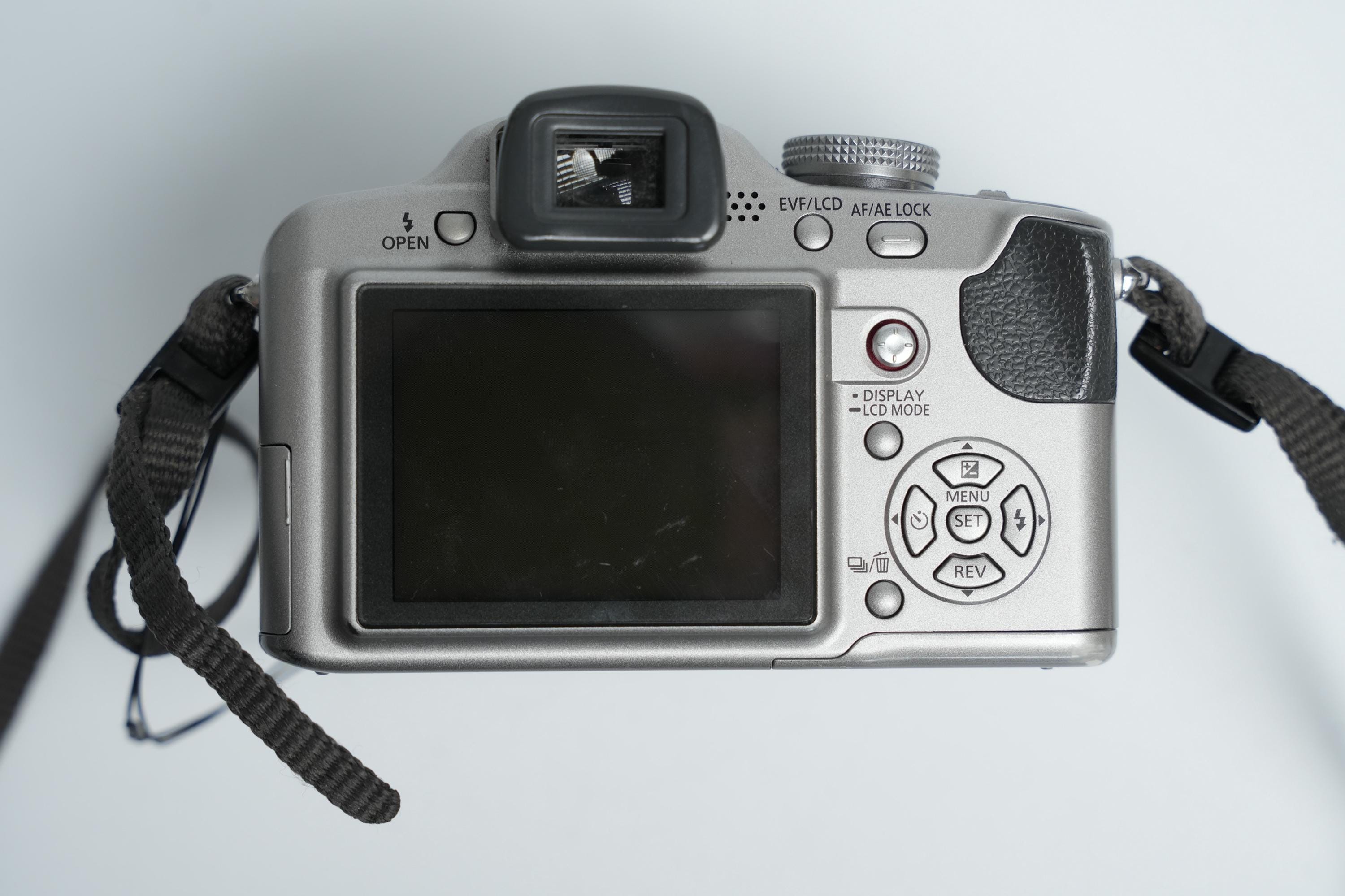 Panasonic Lumix DMC-FZ18, 18x Leica Zoom, 2007 Digital Bridge