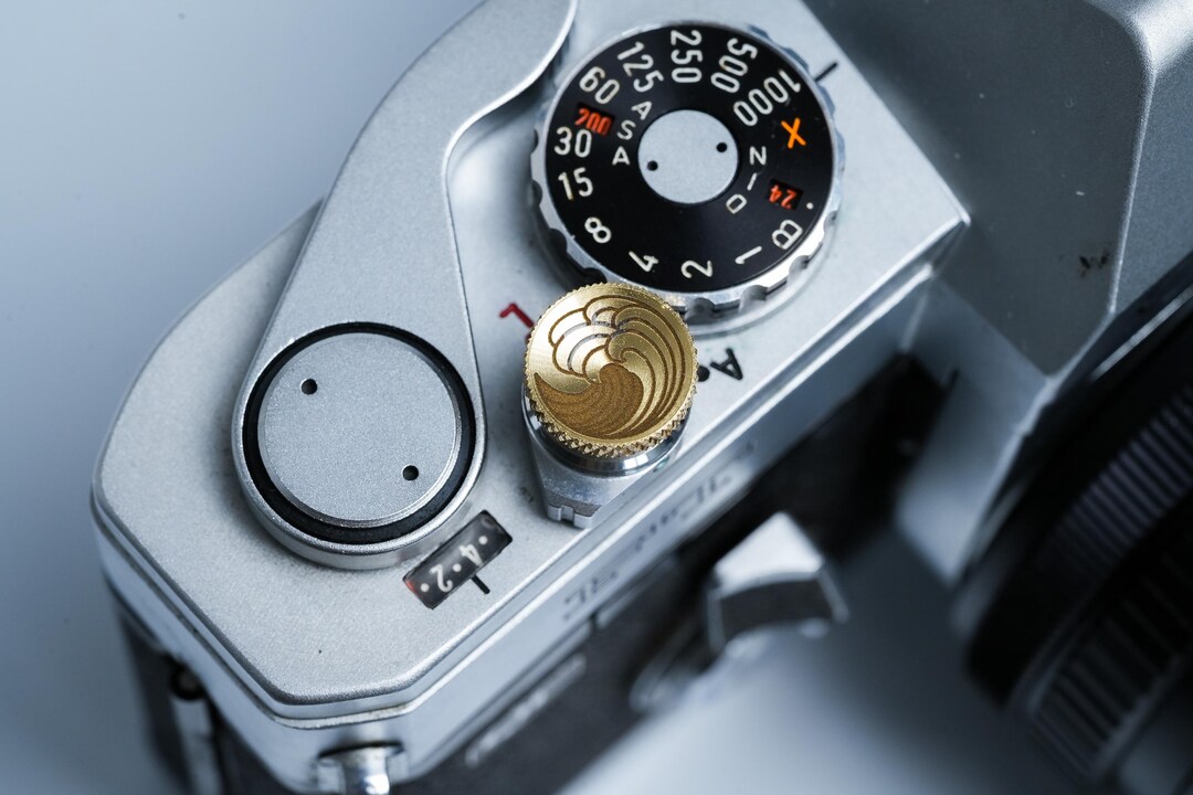 Brass Shutter Button With Wave Pattern – Gold Finish, Fits Fuji X100 ...