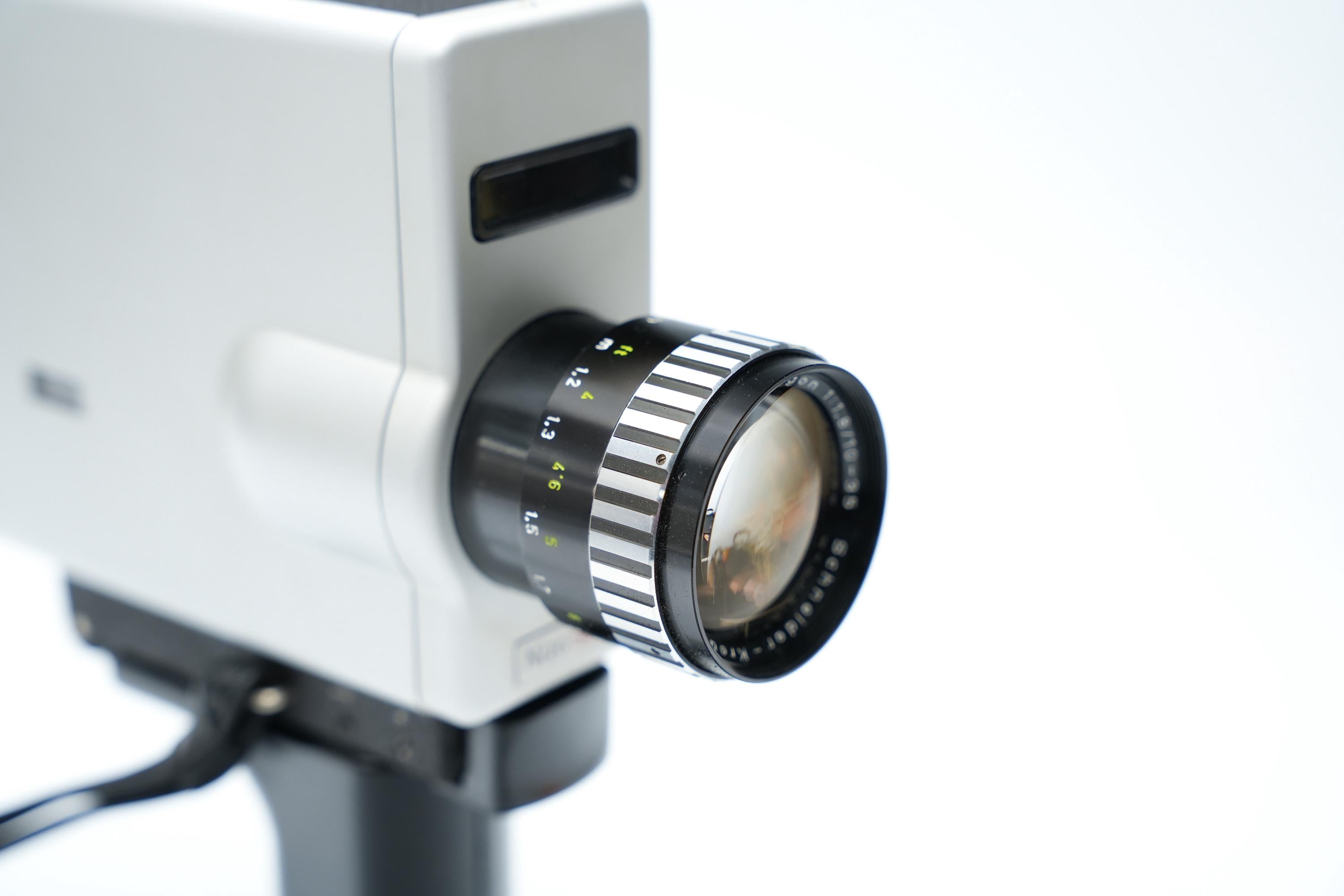 Braun Nizo S8E – Super 8 Camera – 1966 – Schneider-kreuznach Lens