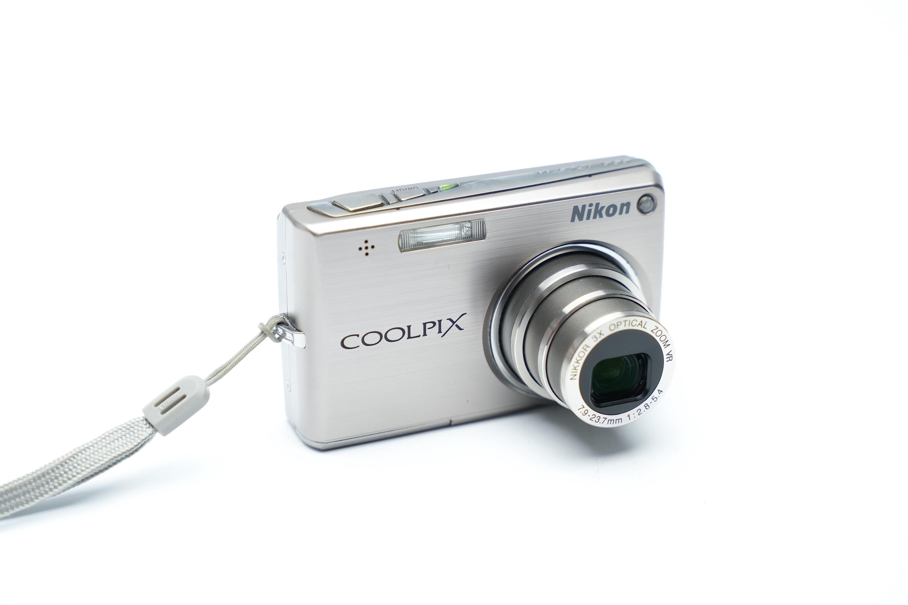 Nikon COOLPIX2100 PEARL SILVER SDカード付き Amazon.com : Nikon Coolpix A1000 20.1 MP Point & Shoot Digital