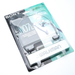 Sony MDR-W07L – Vintage Walkman earphones – 1990s – New in packaging