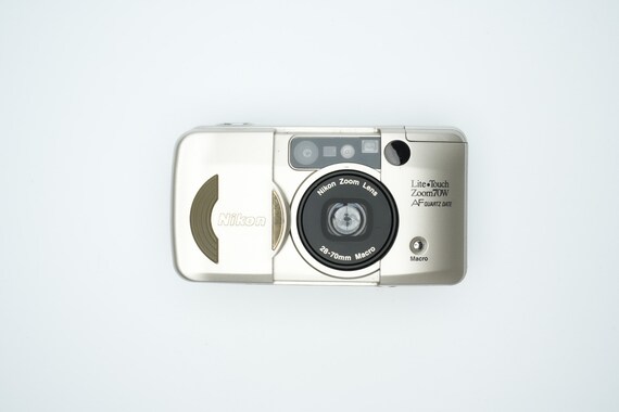 Nikon Lite Touch Zoom 70W AF Quartz Date – 35mm Point-and-shoot