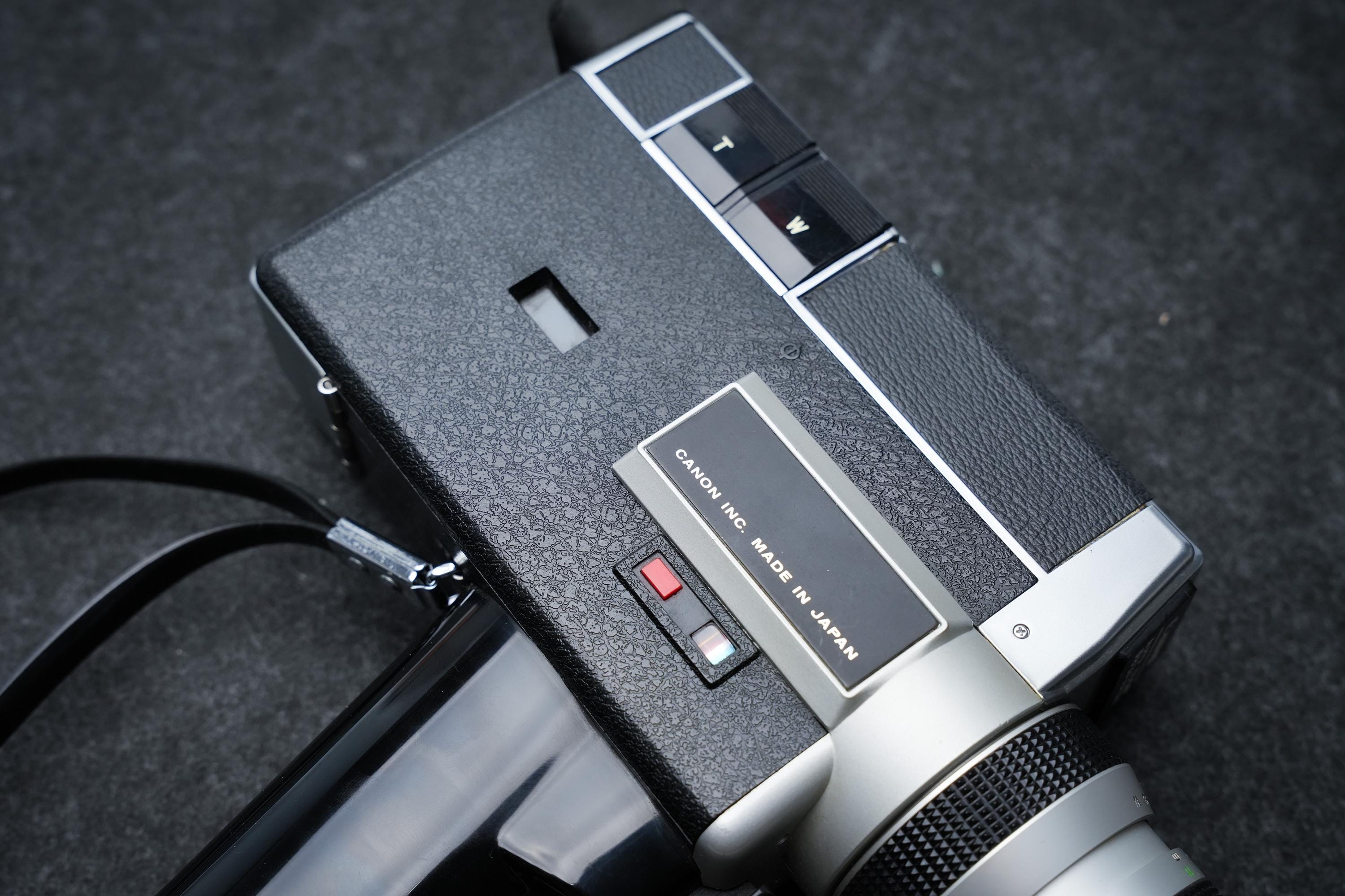 Canon 518 SV Super 8 Camera, 1970s Modernist Design, F/1.8 Canon