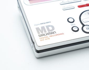 Sony MZ-R70 Lecteur-Enregistreur MiniDisc Portable Argent – Modèle Vintage Avec Télécommande