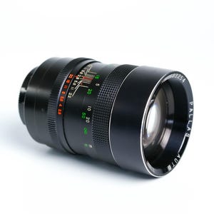 Pallas 135mm f/2.8 – Classic M42 Telephoto Lens