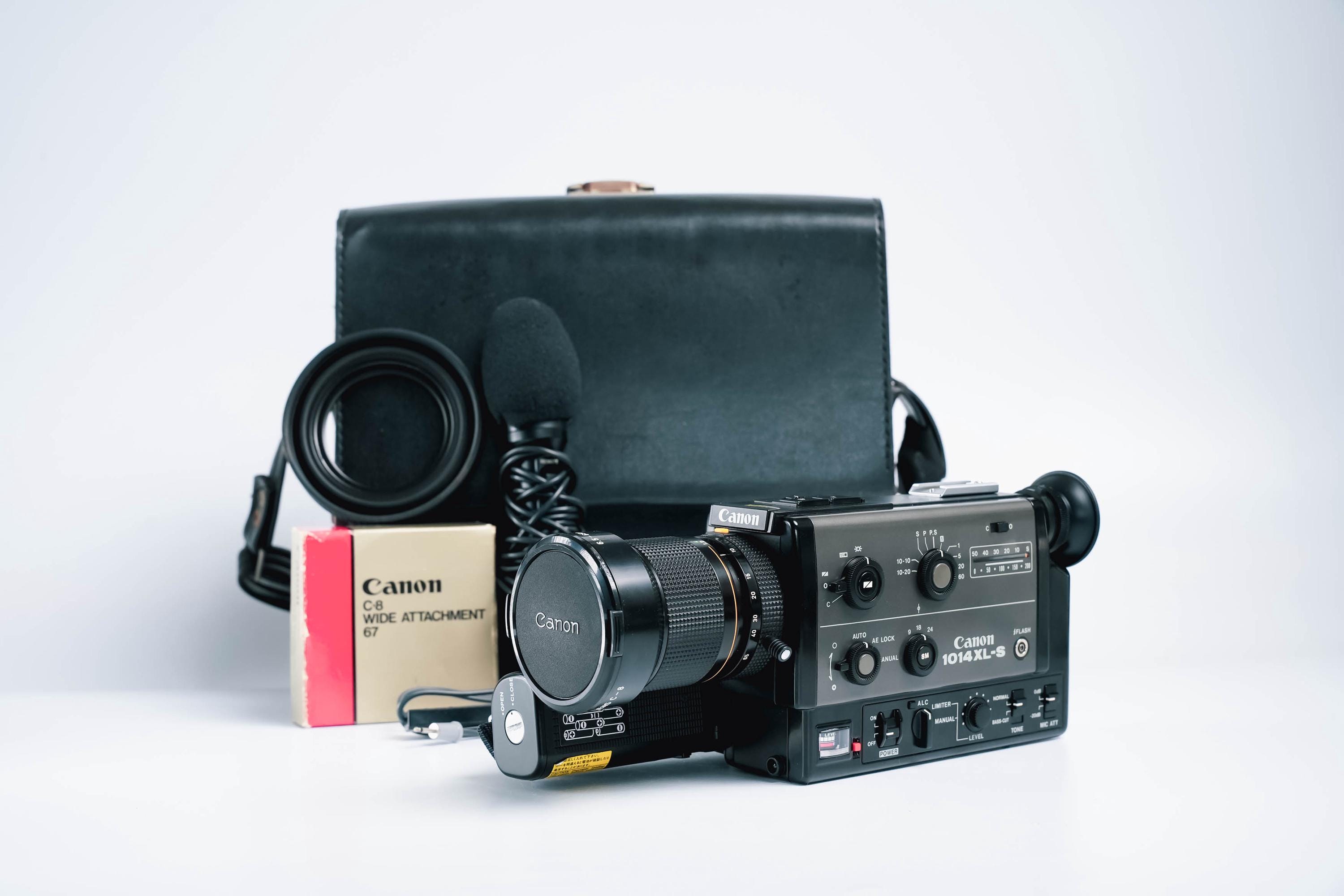 ラン　Canon 1014XL-S フィルムムービーカメラ 自分が初めて買った高価なカメラ。8mmムービーカメラ Canon