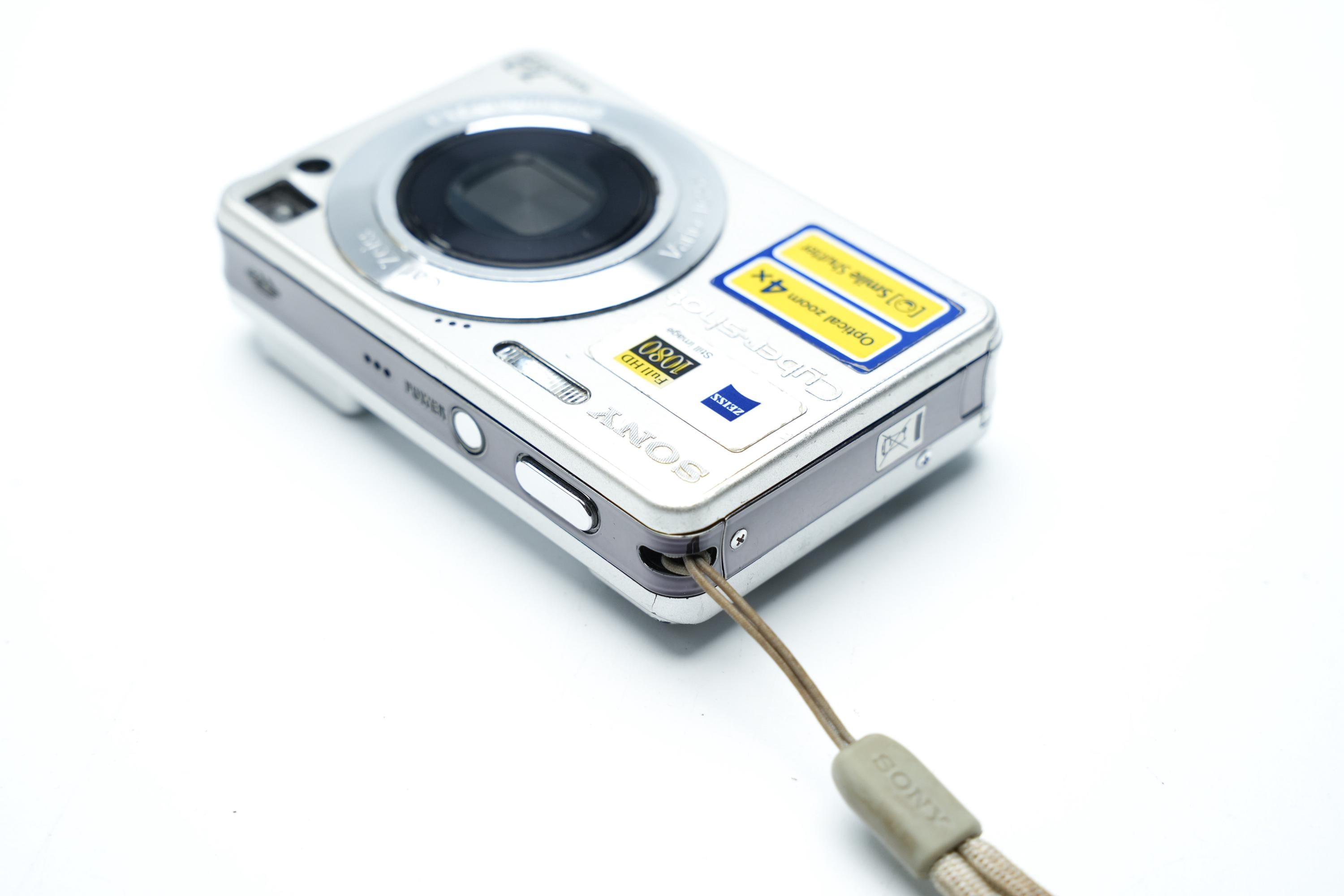 Sony Cyber-shot DSC-W110 Digital Camera – 7.2MP, Carl Zeiss Lens
