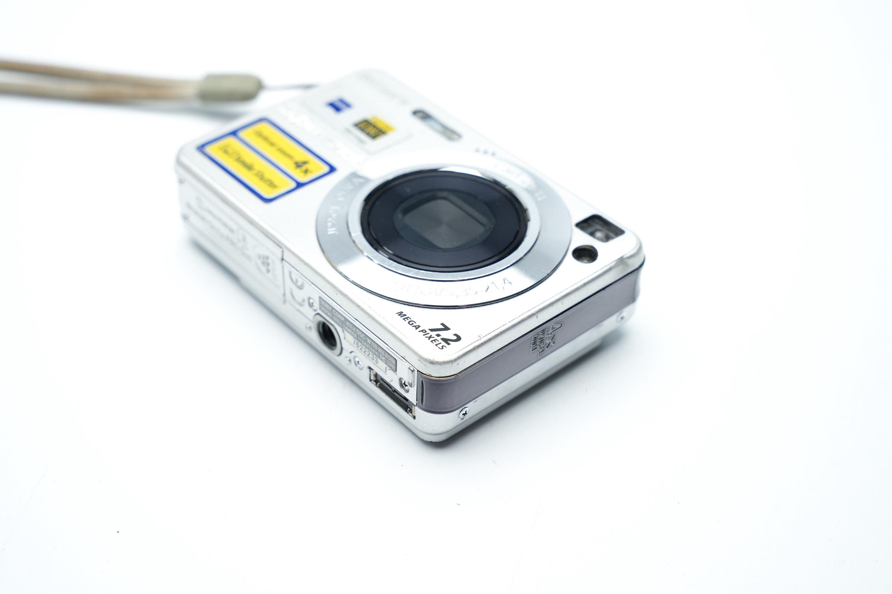 Sony Cyber-shot DSC-W110 Digital Camera – 7.2MP, Carl Zeiss Lens