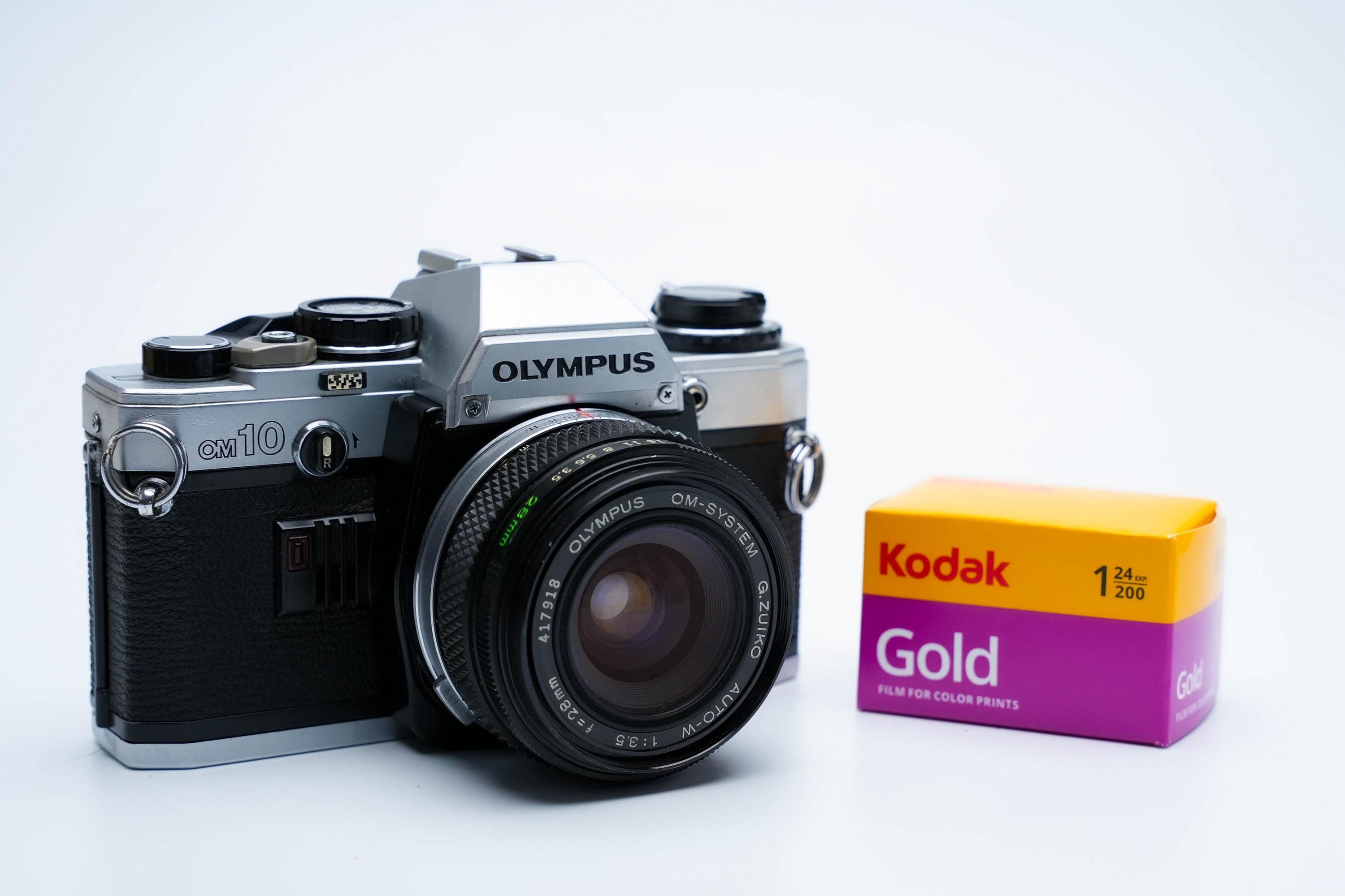 Olympus OM-10 + Olympus Om-system G.zuiko 28mm F/3.5 Lens +