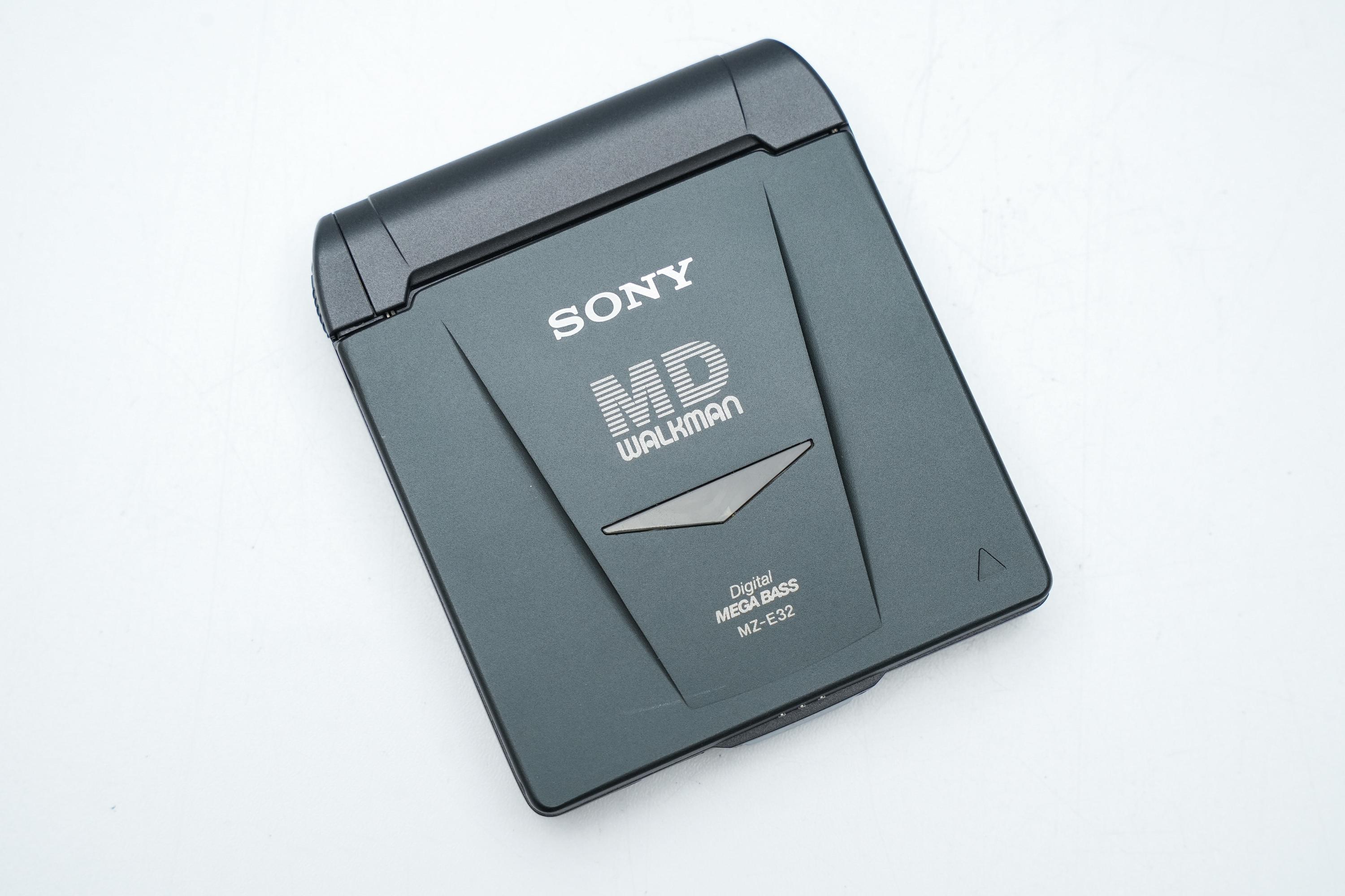 SONY MD WALKMAN MZ-E90(ジャンク品) ソニー MDウォークマン 【公式通販】
