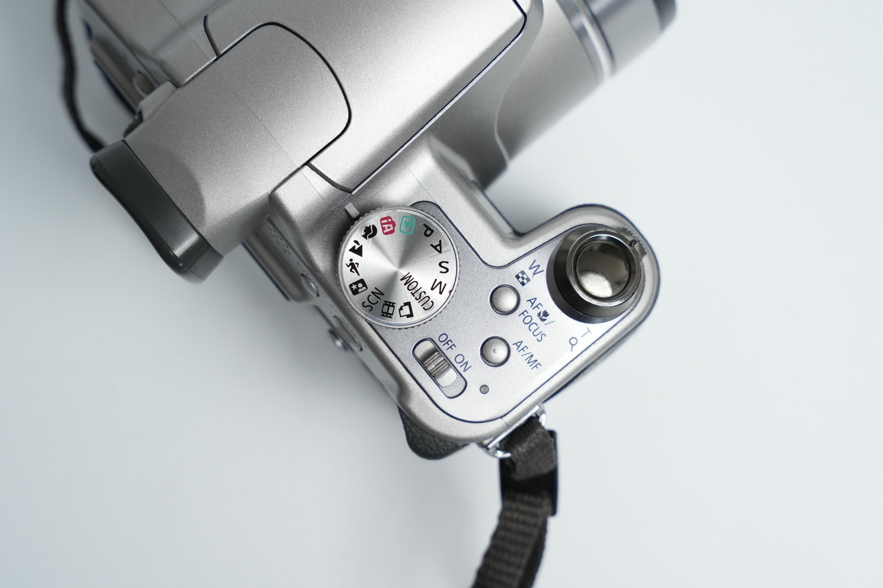 Panasonic Lumix DMC-FZ18, 18x Leica Zoom, 2007 Digital Bridge