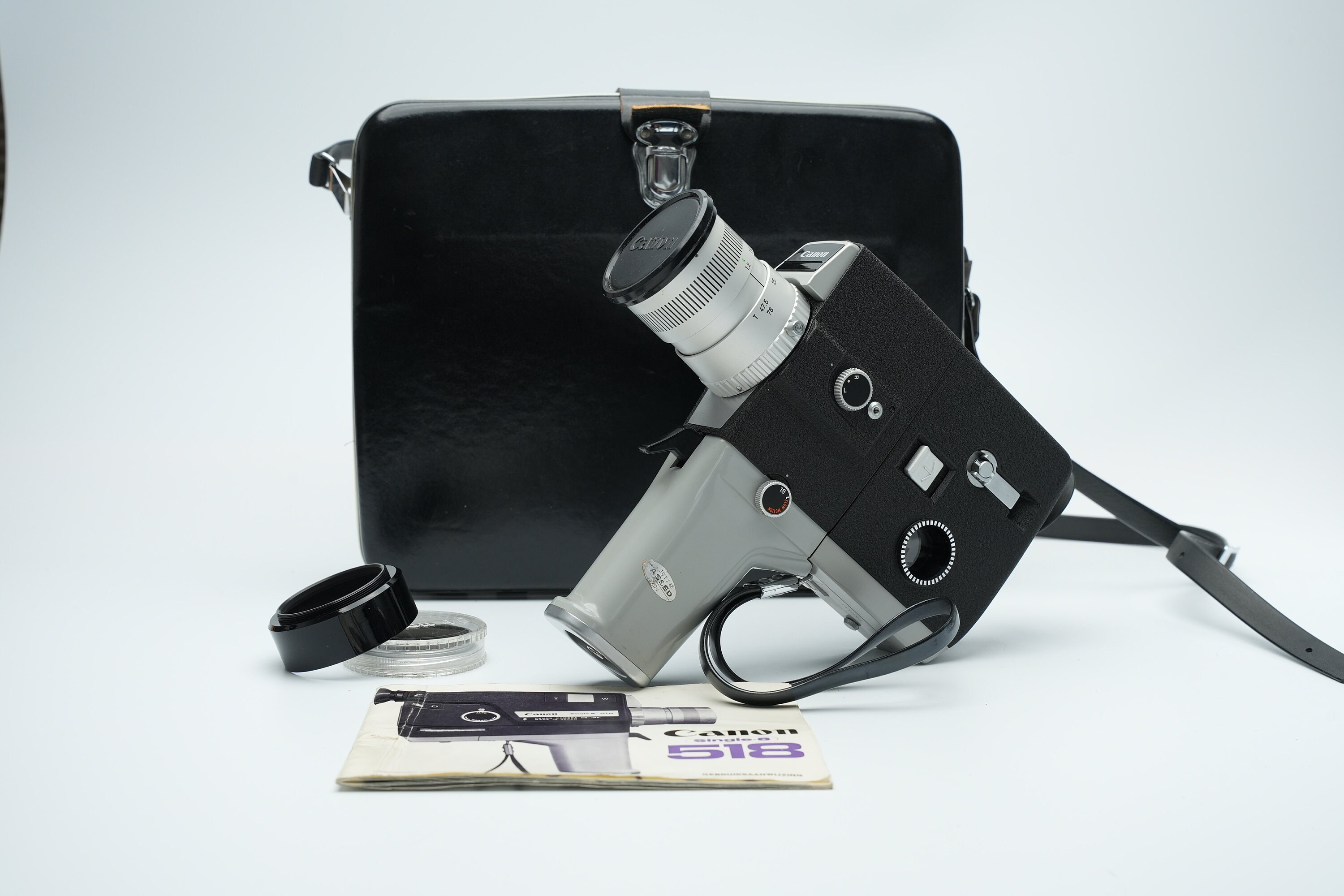 Canon Single 8 518 Film Camera – Iconic 1960s Japanese