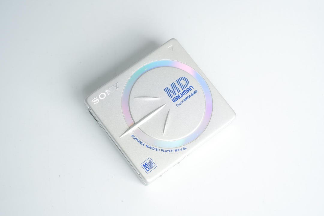 Sony MZ-E62 – Vintage Minidisc Player for Portable Listening and
