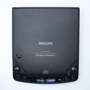 Philips az6822 portable cd player from the 90s, vintage discman with dynamic bass boost, original box earphones and manual, minimalist retro