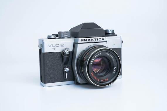 PRAKTICA VLC2 ボディ PENTACON Praktica VLC 2 + Pentacon 50mm F/1.8 – Vintage 35mm SLR